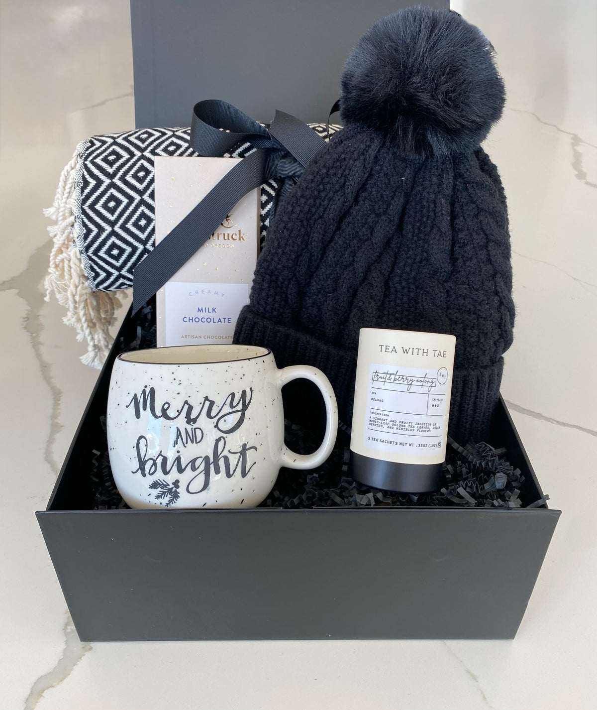 The Merry & Bright Cozy Gift Box